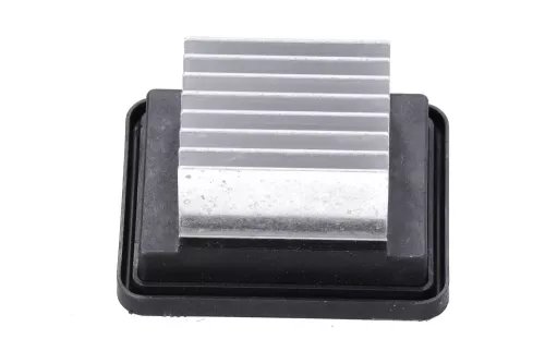 WIDERSTAND IM OFENHAUS/ R8/ BEHR NAGARES MTN/1-12 MTN112